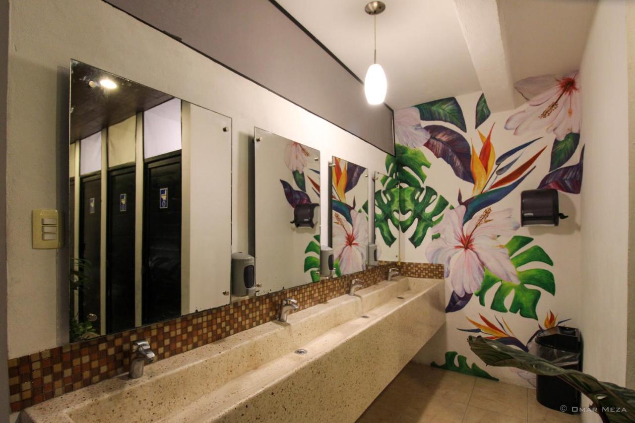 Hostal Gayser Valladolid  Eksteriør billede