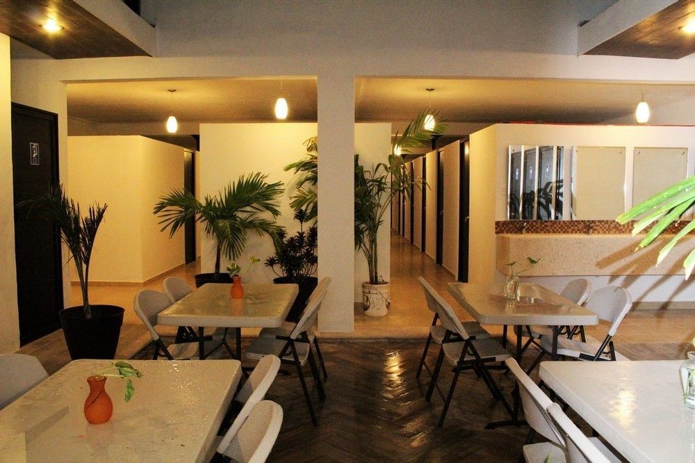 Hostal Gayser Valladolid  Eksteriør billede